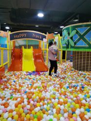 -孩子王童乐园(马群店)