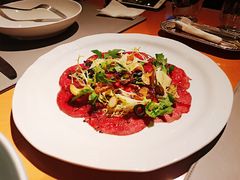 腌制生牛肉片配帕尔马芝士-牛排家(北京王府井澳门中心店)