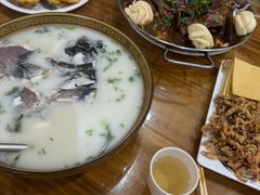-美顺香食府鱼头老店(雪野湖店)