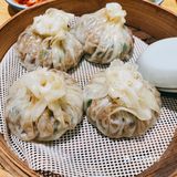 反正吃着就是满口香 「鲜肉烧麦」个人更喜欢吃这个