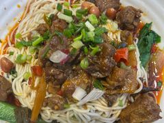 -犟一碗双椒鸡面(得意世界店)