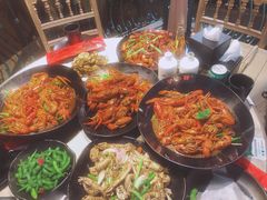 -沪小胖小龙虾(淮海中路旗舰店)