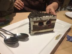 -LENBACH兰巴赫西餐啤酒坊(大连东港店)