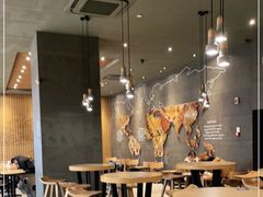 用餐区-星巴克臻选(舟山凯虹广场店)