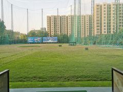 -仙霞高尔夫练习场-停车场