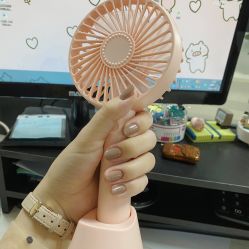 -花岐款式专研健康美甲沙龙