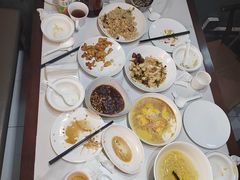 -崂山区第二实验小学