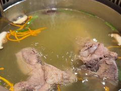 -阿二骨煲(新天地店)