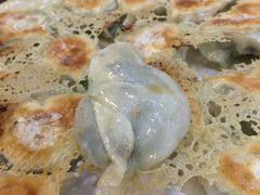 -周家大连水饺(美专校街店)
