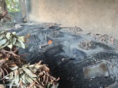 -陈岱后山窑鸡店