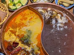 -洱火云南酸菜牛肉火锅(石景山当代商城店)