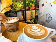 -ZING COFFEE 镜咖啡