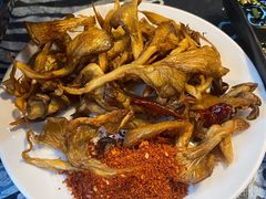 炸菌子-勺子米线·云南传统小吃市集(四方街店)