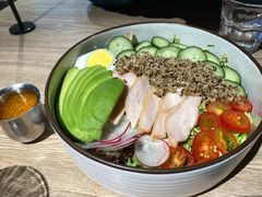 牛油果烟熏鸡肉沙拉-Maxpoint Kitchen 西餐咖啡(乐峰广场店)