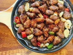 -老东镇啤酒屋海鲜加工·蒸汽海鲜·海鲜烧烤(台东店)