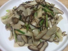 蘑菇-蒙料·手把肉(望京店)