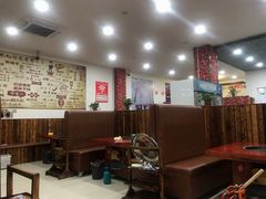 大堂-哈尔滨东北铁锅炖(都督街店)