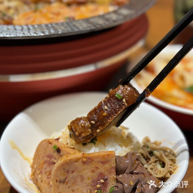 很适合中饭来吃～姚妃媱冒烤鸭(吴江路湟普汇店)