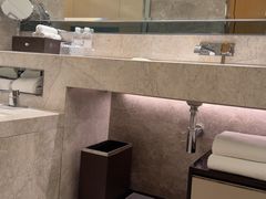 -上海宝华万豪酒店