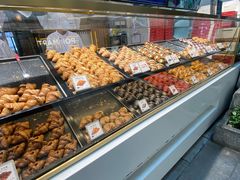 面包甜点陈列柜-月枫堂(长春这有山店)