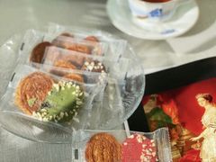-Salon de The de Joel Robuchon(外滩18号店)