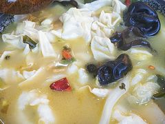 -周鱼小馆石锅酸菜鱼(活力汇店)