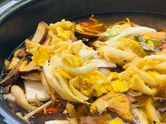 -菌乡缘·野生菌蒸汽鱼火锅(江边夜市店)