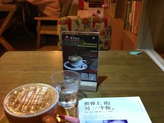 -有何Book(六堰体育馆店)