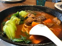 -见面聊 CAFE 行善店