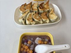 香煎鲜肉韭菜饺-芬芳甜品(东风西路店)