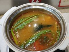 -百品聚旋转火锅(万德庄店)