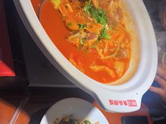 -魏铭鱼头捞饭(晋阳路店)