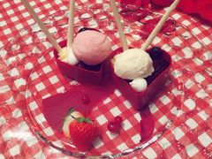 -香格里拉鱼跃地中海西餐厅·牛排披萨