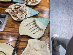-菌之家·专业纯野生菌火锅·特色炒菌