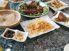 -八两八金·莱芜特色炒鸡(市南漳浦路店)