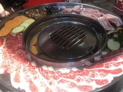 -哈哈碳都·牛肋条无限自助烤肉(台江万达店)