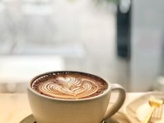 -UNI UNI(环亚凯瑟琳店)