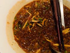 沙蒜烧豆面-荣轩(新荣记环球金融中心店)