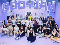 -超级猩猩健身·团课(陆家嘴中心店)