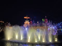 -雪绒花路停车场