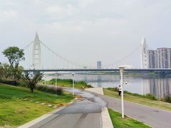 -灞河西岸滨河公园