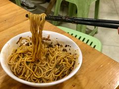 素椒杂酱面-明红蹄花(糍粑店街店)