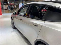 -TESLA 特斯拉(北京颐堤港体验店)
