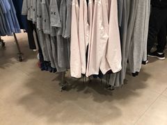 -UNDER ARMOUR(新燕莎奥莱店)