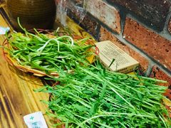 -阿婆情腊排骨火锅(金虹路店)