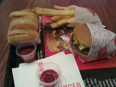 -FATBURGER 特富客汉堡(外交公寓店)
