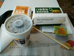 -麦当劳(湛江大厦店)