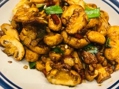 -黄泥岗·地道湖北菜(奥特莱斯店)