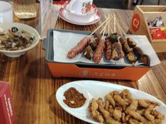 -冶建镜子·老南昌大排档·江西虾王(总店)