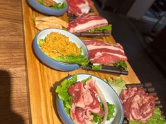 -明洞阿姨·韩式酱蟹烤肉·创意料理(三元桥店)